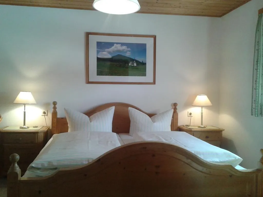 Gasthuis Gaestehaus Attenhauser Unterammergau