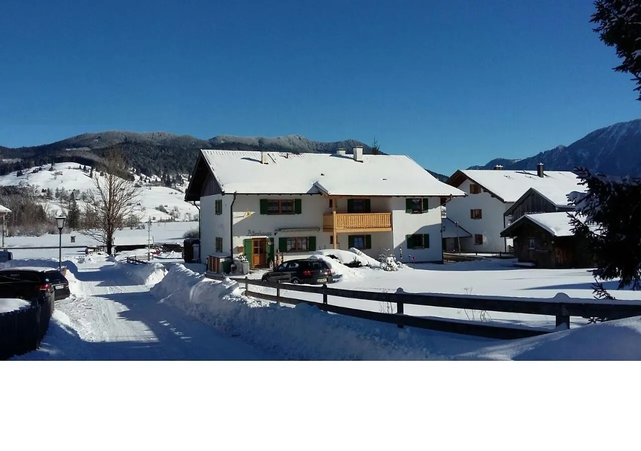 Gasthuis Gaestehaus Attenhauser Unterammergau